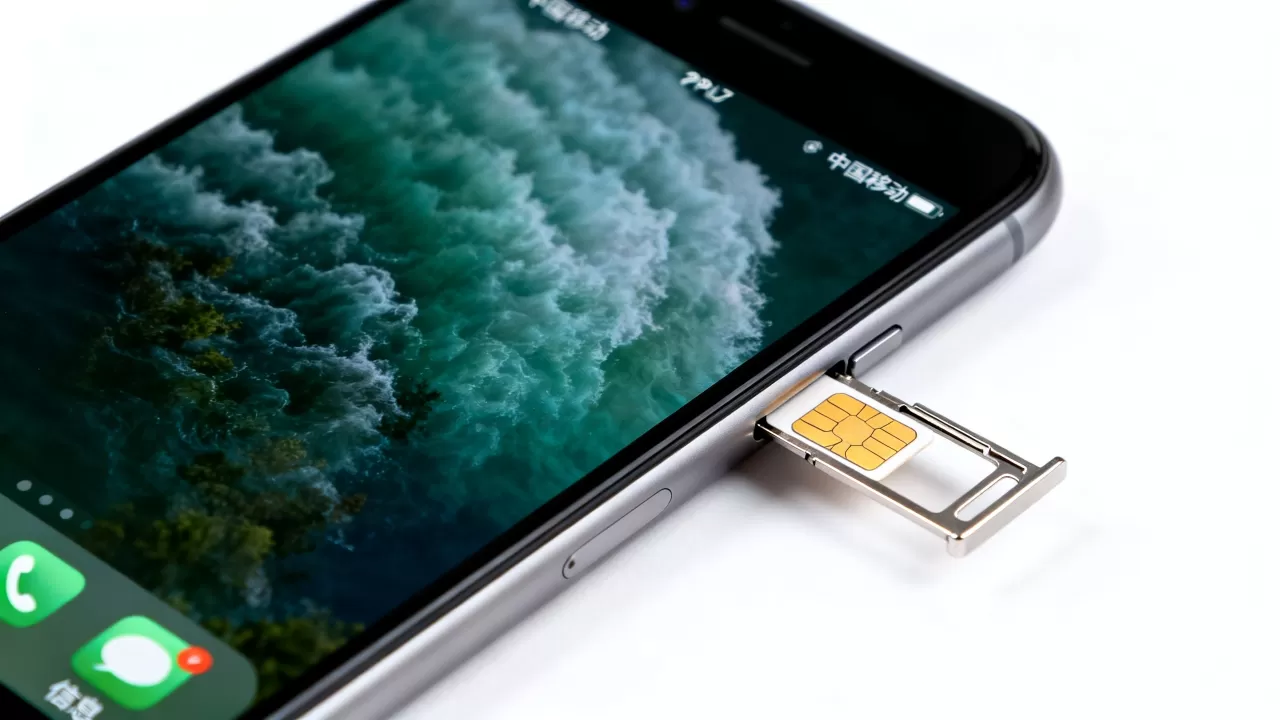 iphone 7 plus sim卡插哪里，iphone 7 plus sim卡槽位置