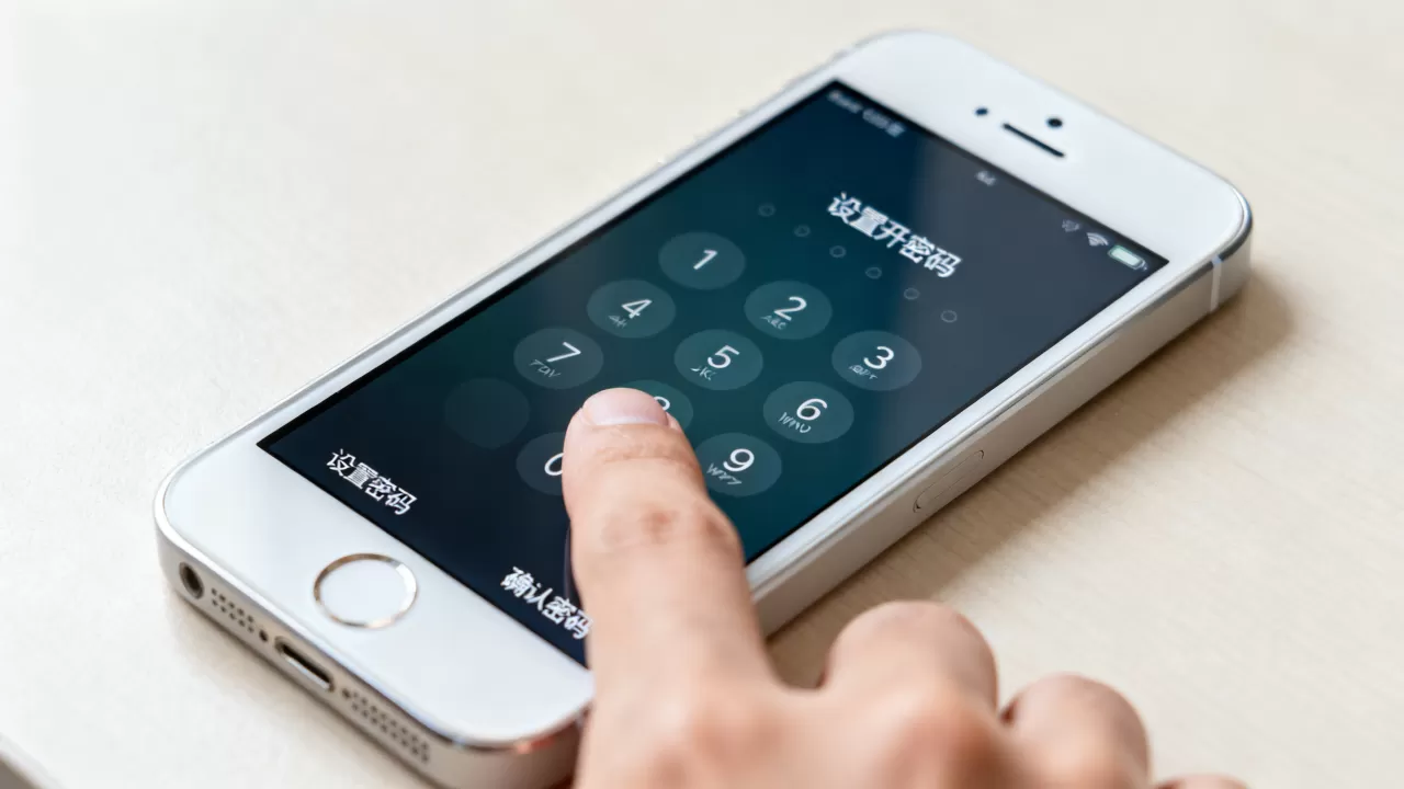 iphone5开机密码设置，iphone5怎么设置开机密码