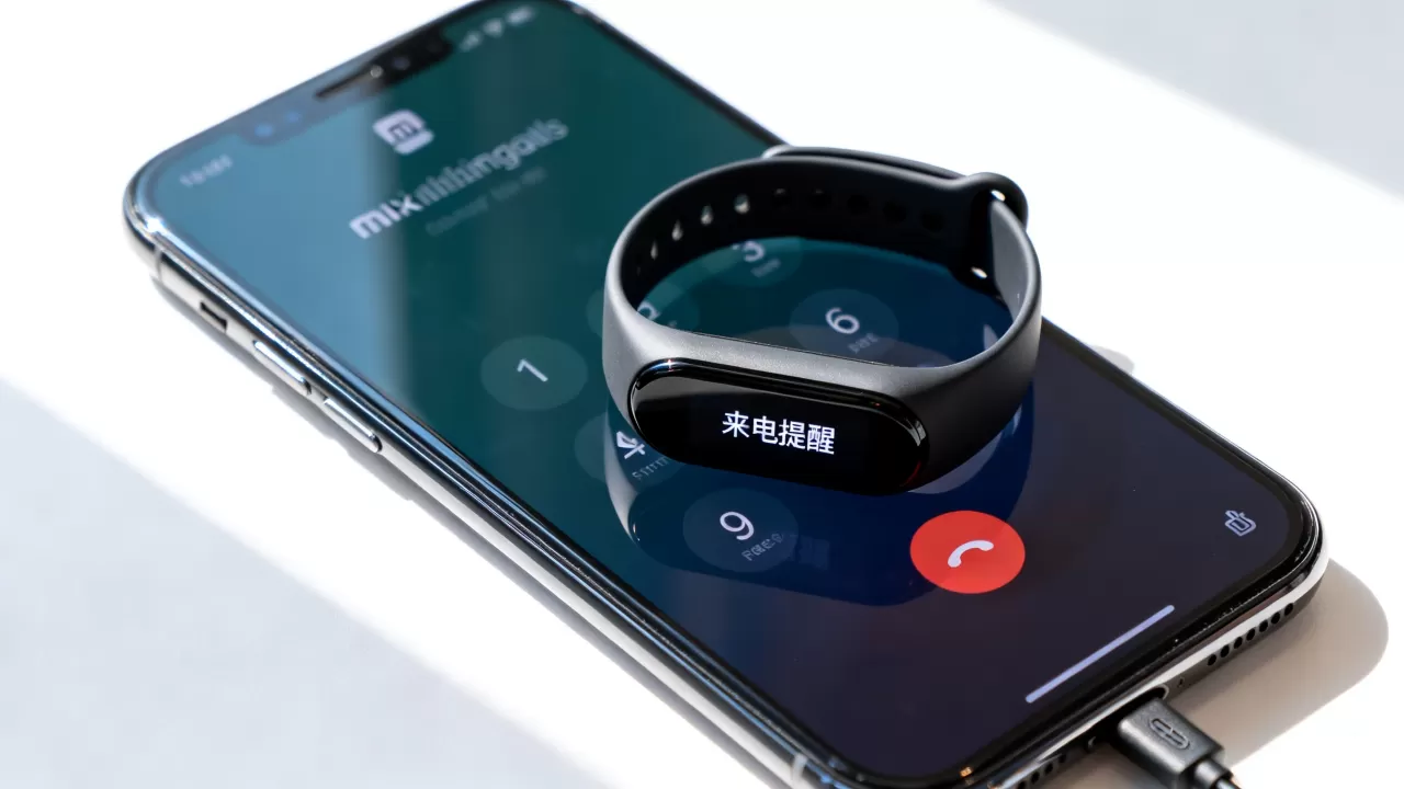 iPhone小米手环能来电提醒吗，小米手环iPhone连接