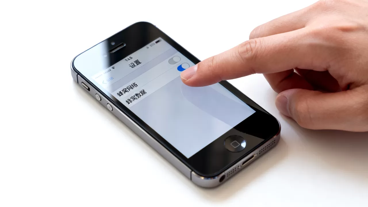 iphone5蜂窝网络设置，iphone5蜂窝数据打不开怎么办